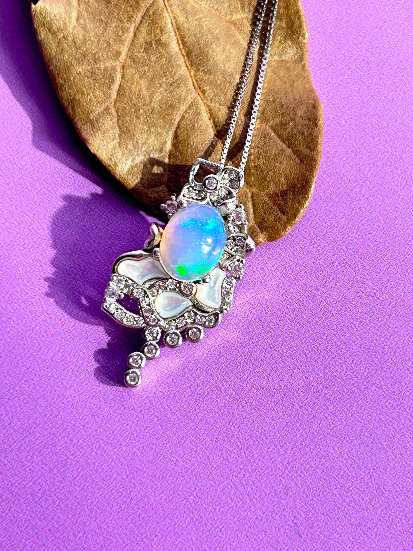 Opal pendant