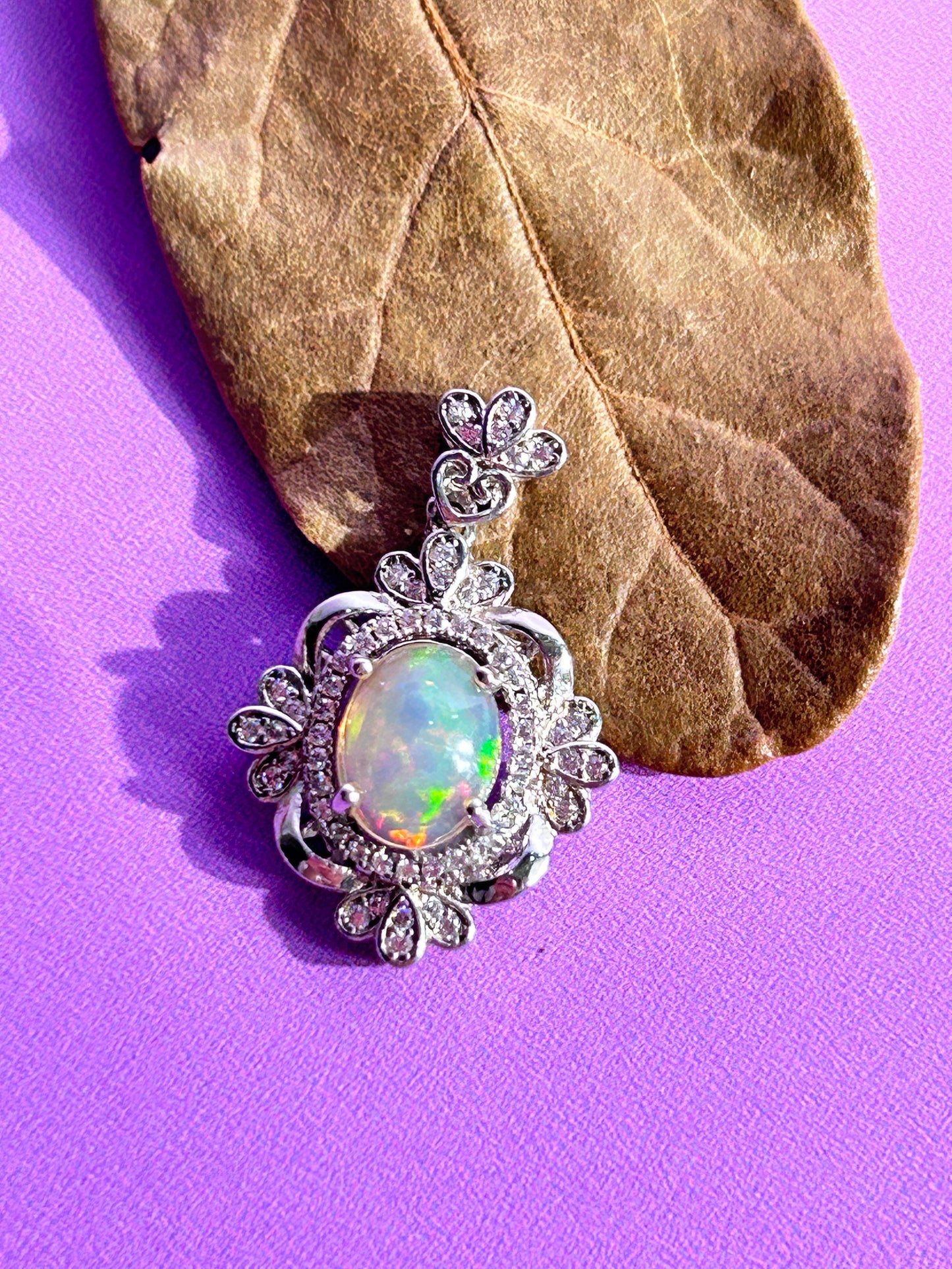 Opal pendant