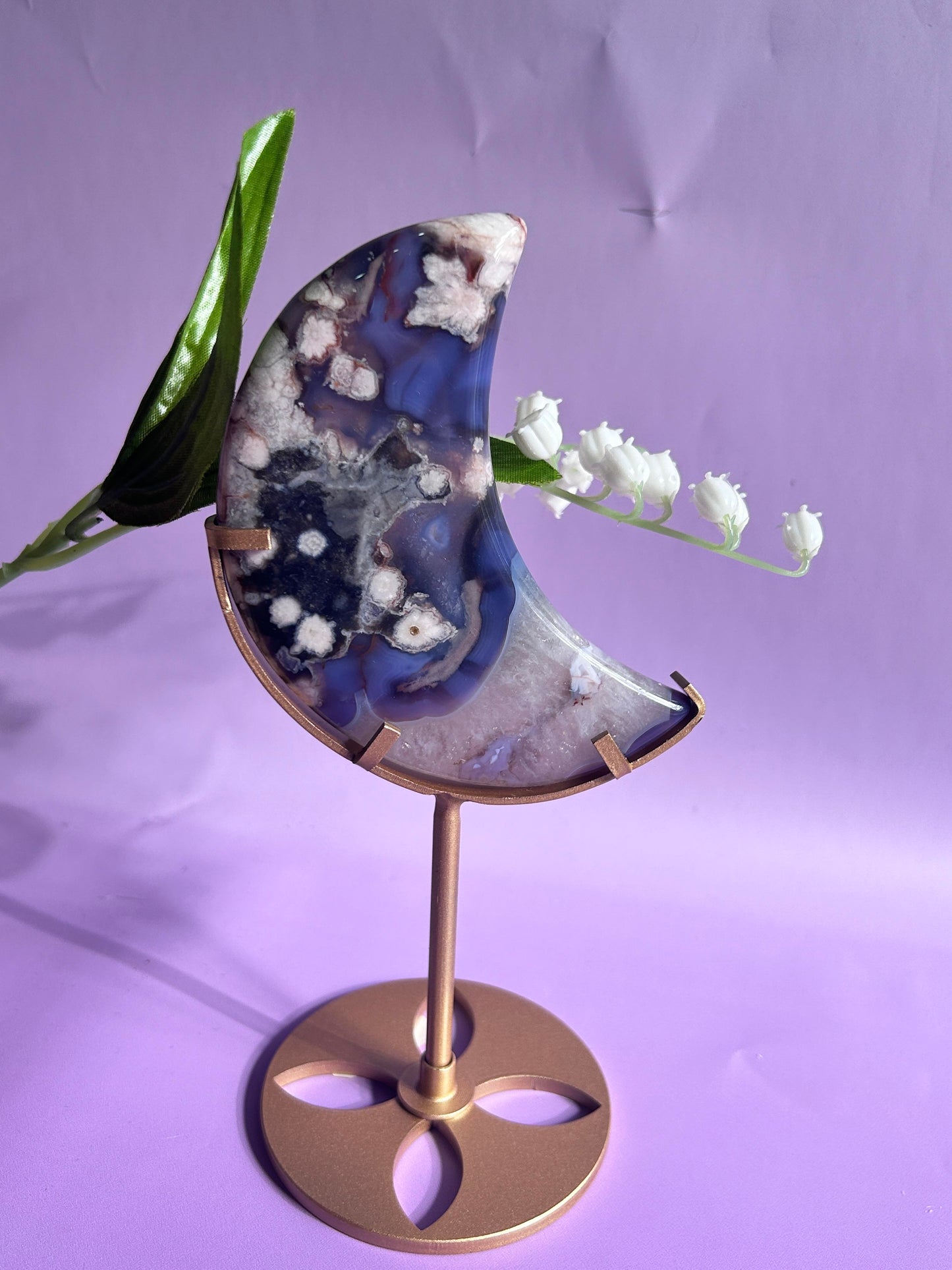 Blue purple flower agate moon carving